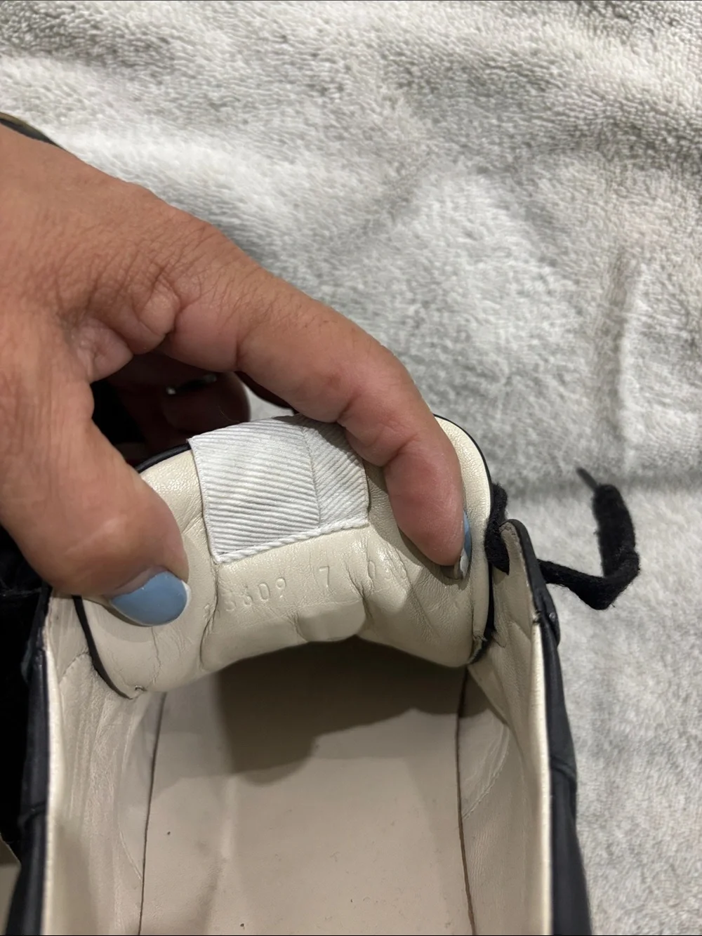 Gucci Black Leather Men's Sneakers with Red Side Logo